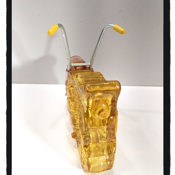 Vintage (circa 1975) Avon ☠️ Mini Bike ☠️ Glass Decanter (empty) - 6" L x 5" T - Picture 4 of 5